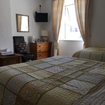 Astonwood Hotel Llandudno Bagian luar foto
