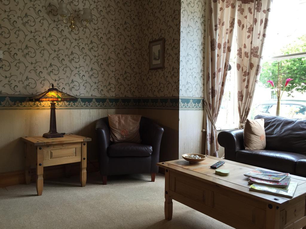 Astonwood Hotel Llandudno Bagian luar foto