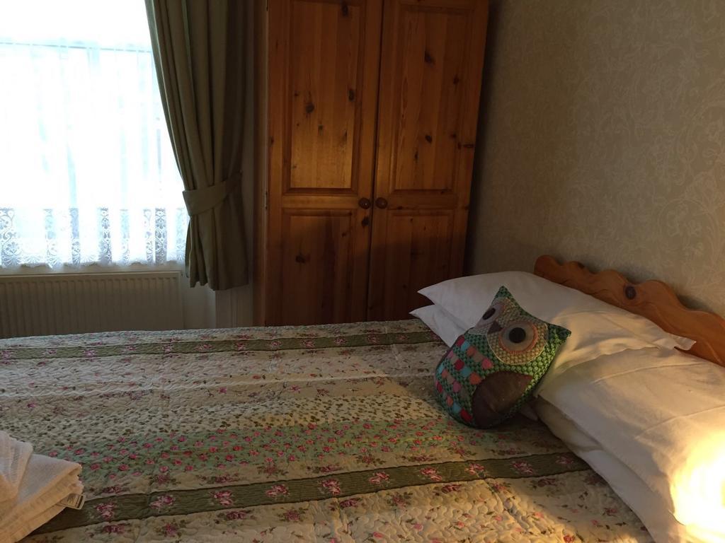 Astonwood Hotel Llandudno Bagian luar foto