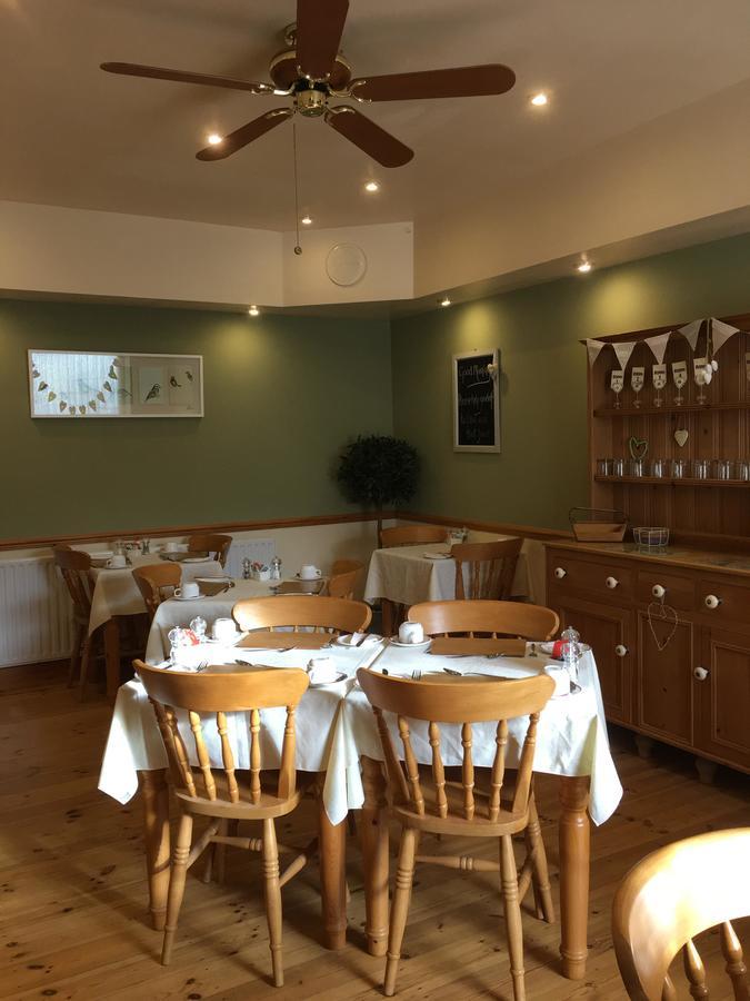 Astonwood Hotel Llandudno Bagian luar foto