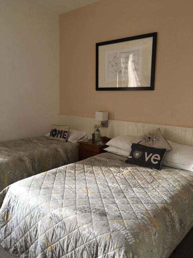 Astonwood Hotel Llandudno Bagian luar foto