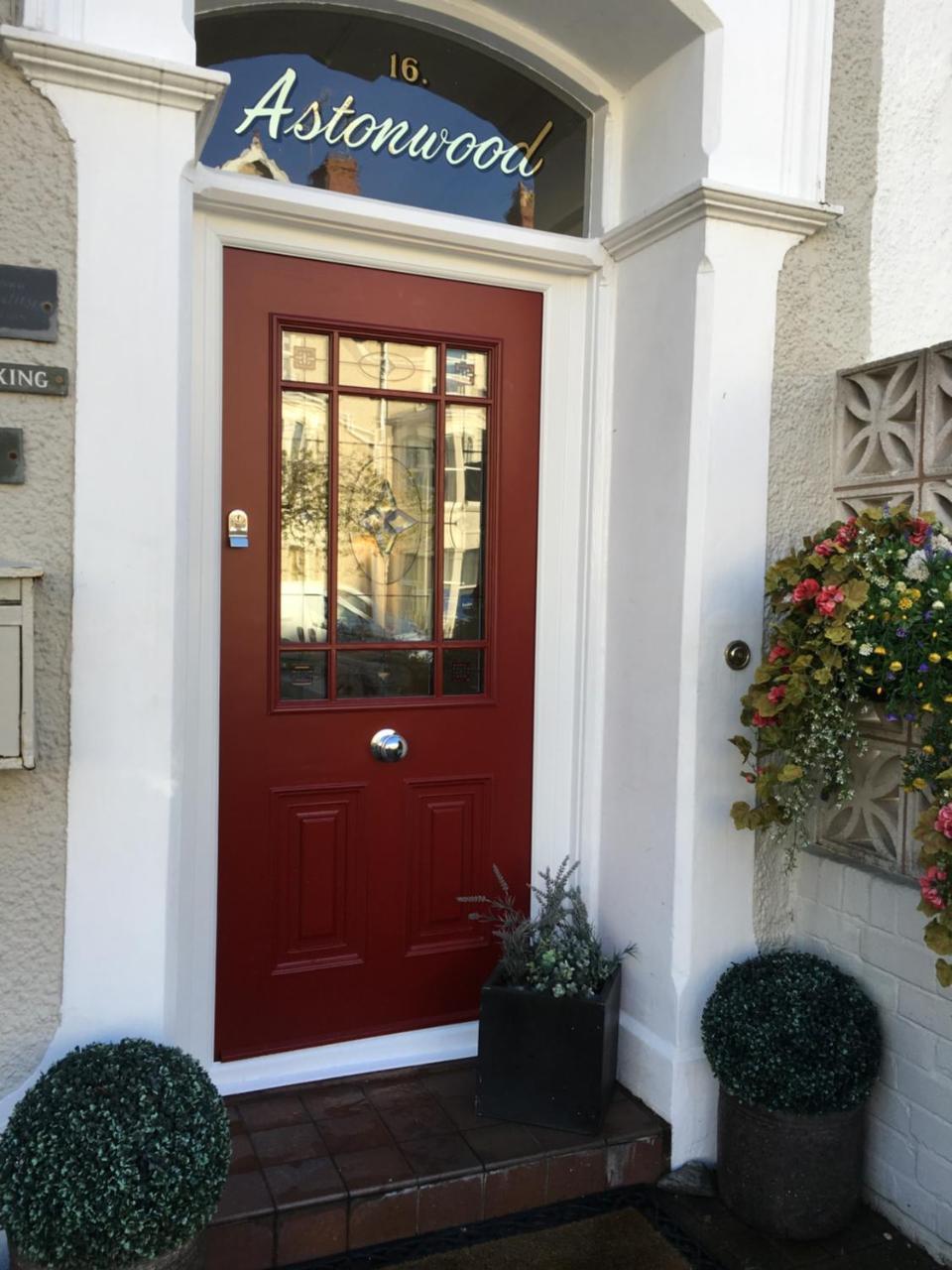 Astonwood Hotel Llandudno Bagian luar foto