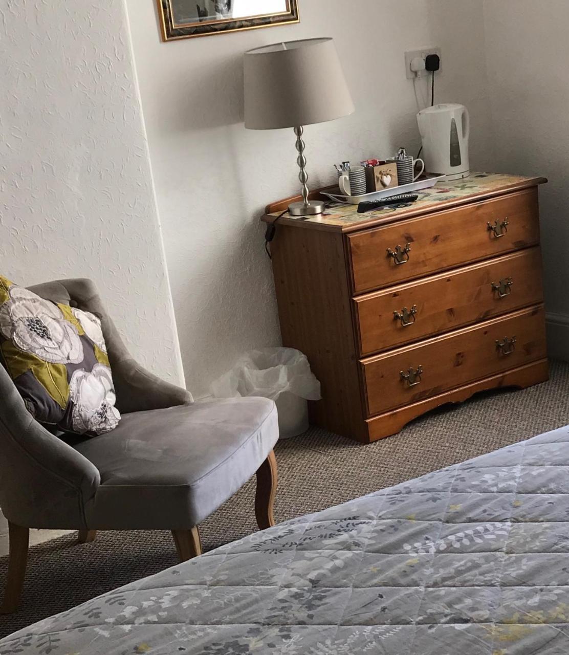 Astonwood Hotel Llandudno Bagian luar foto